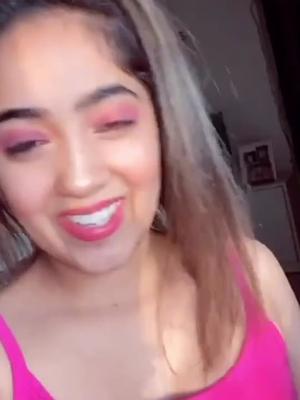 ¿Un video en la calle con este body? 👀 #cutegirl #bikinimodel #model #modelingtips #bikini #challenge | Country: AR