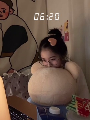 ???? ? (@radianttoilet) on TikTok enjoy the spam of me looking like a rat. #fyp