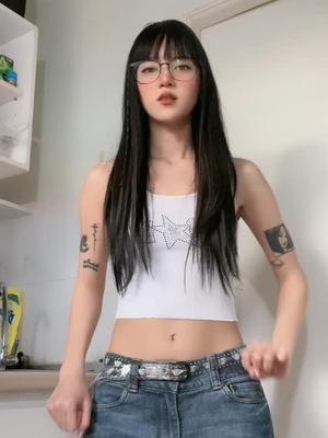 im 19 tt 🩷 #fakebodyy⚠️ #im19tiktok #foryou #im19tiktokdonttakethisdown #fyp #foryoupage #fakebodytiktok #bikini  | Country: GB