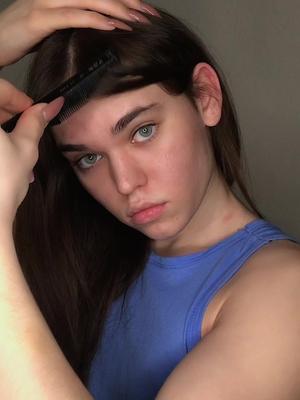 Antwort auf @bak_bi_panz Are your fingers fast enough? #tennis #tennisgirl #trump #prettybabe  | light makeup | Country: US