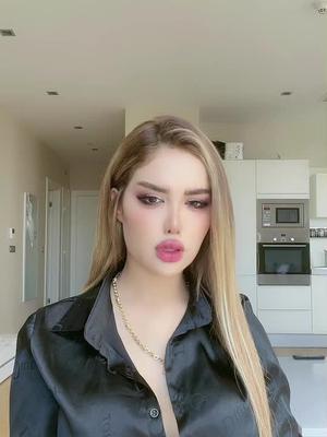 lillielittle32 (@lillielittle4) sur TikTok #leavingmybody #stayhomestaystrong #musiclives