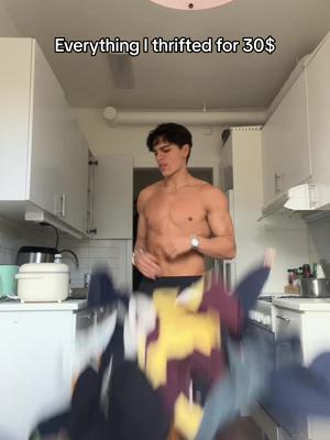 Clap🤍🤍🤍 #fakebodyy⚠️ #im19tiktok #foryou #im19tiktokdonttakethisdown #fyp #foryoupage #bikini | Country: US