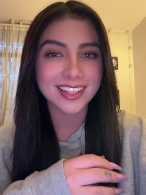 Lara Silva (@larasilvan) on TikTok 72737377 dia de quarentena: inventei essa dancinha com a minha música