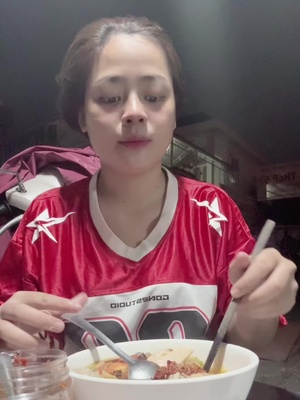 @stacykennedy1979 loves m&m. jersey from @jerseybirdofficial