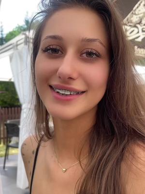 Kerry Carmody (@kerrycarmody) sur TikTok just a little bit better #fakingit #foryou #fyp