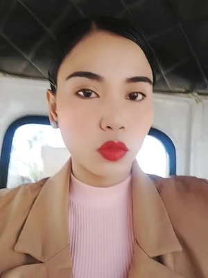 Lola (@lolaslands) on TikTok 