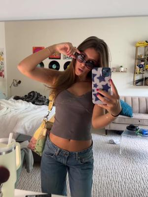 Holy hole of tiktok @di1araa.s ❤️ #fyp #girls #drcgm #girl #dance | Country: US